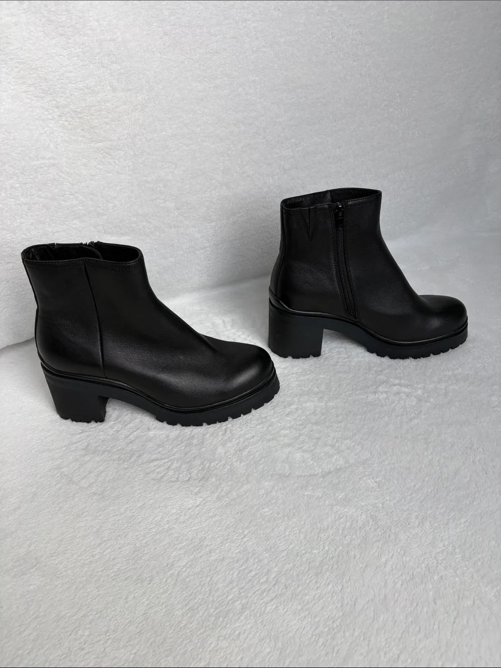 NWOB Jeffrey Campbell Black Leather Tracker Block Heel Ankle Boots Size 10